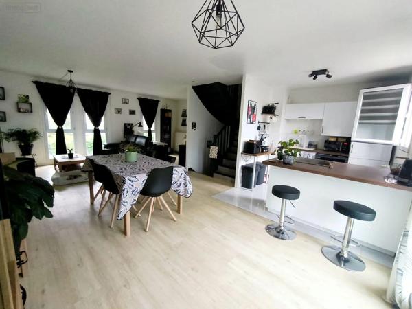 Achat - Maison Val-de-Reuil 27100 5 pièces 97 m 2 142 m 2