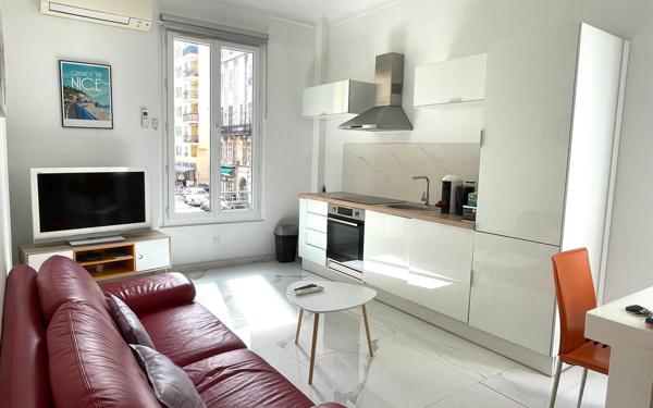 Appartement à vendre    2 pièces • 38 m2 Nice