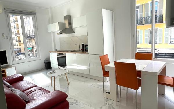 Appartement à vendre    2 pièces • 38 m2 Nice