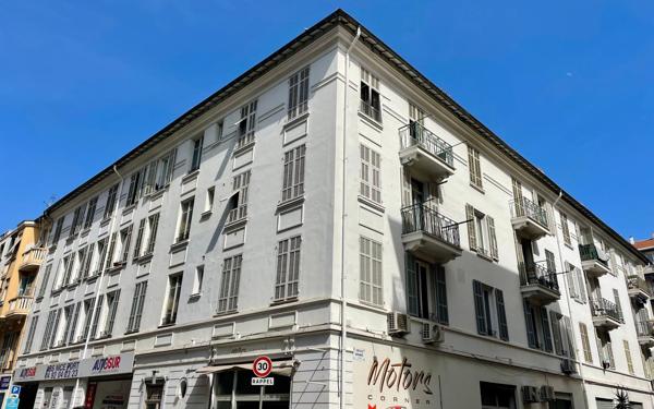 Appartement à vendre    2 pièces • 38 m2 Nice