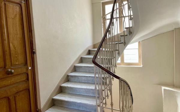 Appartement à vendre    2 pièces • 38 m2 Nice