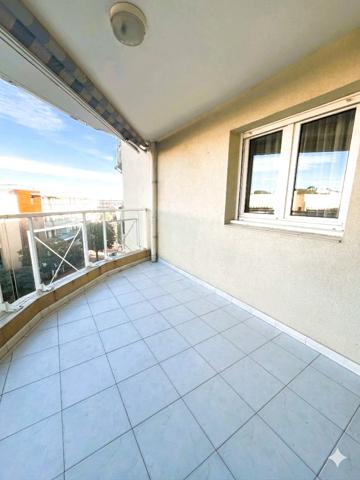 Très beau T2 de 33 m² à 3 mn à pied de la plage Belle terrasse + Parking privé.. dans Belle résidence sécurisé