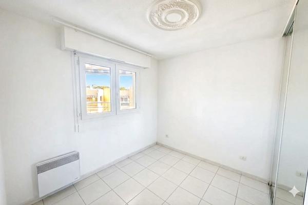 Très beau T2 de 33 m² à 3 mn à pied de la plage Belle terrasse + Parking privé.. dans Belle résidence sécurisé