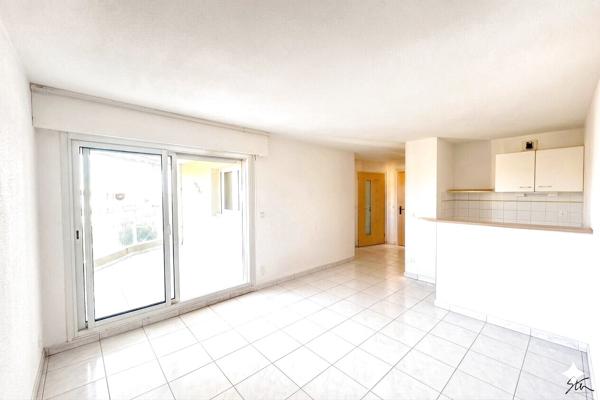 Très beau T2 de 33 m² à 3 mn à pied de la plage Belle terrasse + Parking privé.. dans Belle résidence sécurisé