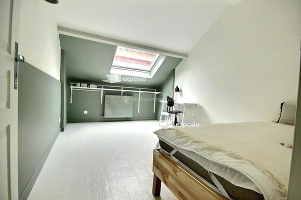 Location                                                      Loft
                        
                     4 pièces                      91 m2                     à Asnières-sur-Seine