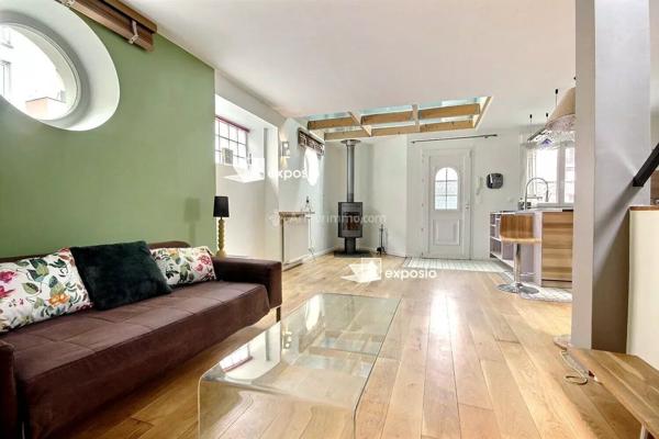 Location                                                      Loft
                        
                     4 pièces                      91 m2                     à Asnières-sur-Seine