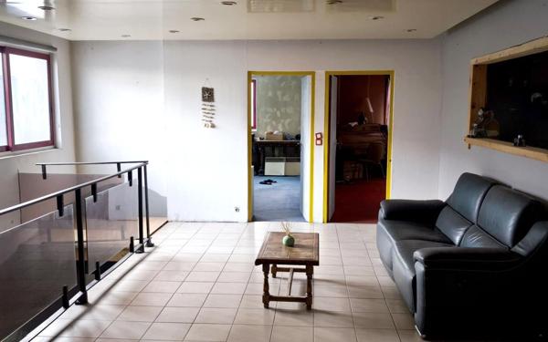 Appartement à vendre    5 pièces • 155,52 m2 Les Mureaux