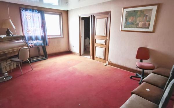 Appartement à vendre    5 pièces • 155,52 m2 Les Mureaux