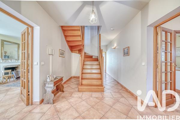 Maison à vendre 8 pièces 214 m² Nanterre