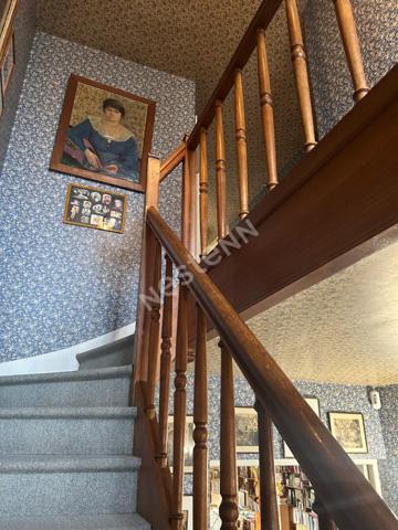 Maison familiale 8 pièces - 6 chambres de 223 m² - Proche Gare de Pontoise