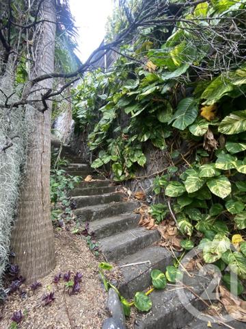 Maison à vendre  5 pièces - 162 m2 ST DENIS - 974