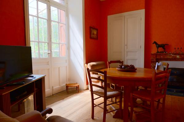 Maison en pierre de 221 m² avec dépendances et gîte - Le Mazet-Saint-Voy