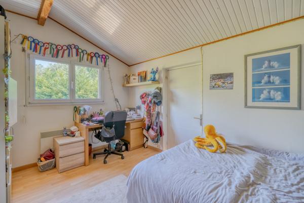 Maison 7 pièces de 190m2 sur parcelle de 5134m2