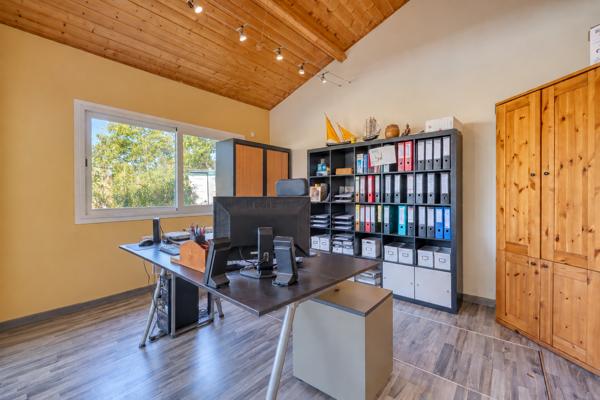 Maison 7 pièces de 190m2 sur parcelle de 5134m2