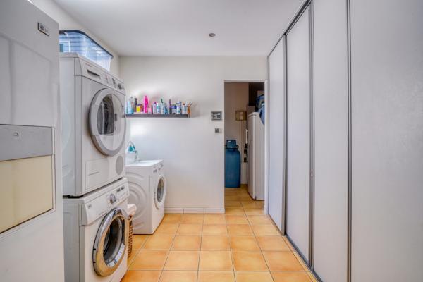 Maison 7 pièces de 190m2 sur parcelle de 5134m2