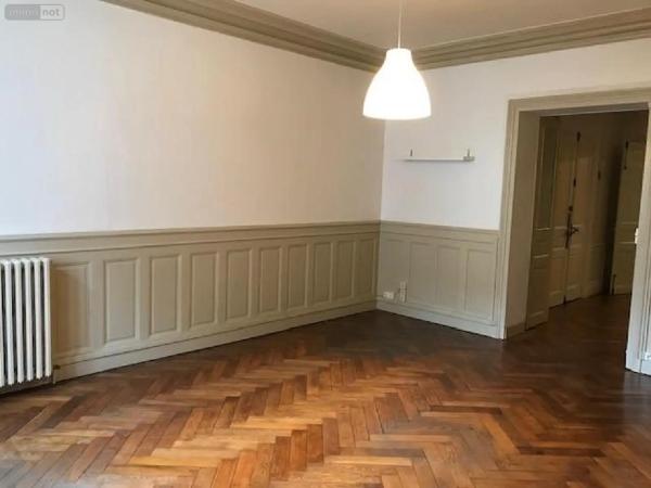 Location - Appartement Louhans-Châteaurenaud 71500 2 pièces 79 m 2