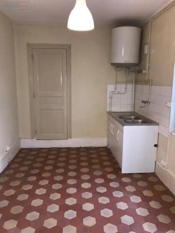 Location - Appartement Louhans-Châteaurenaud 71500 2 pièces 79 m 2