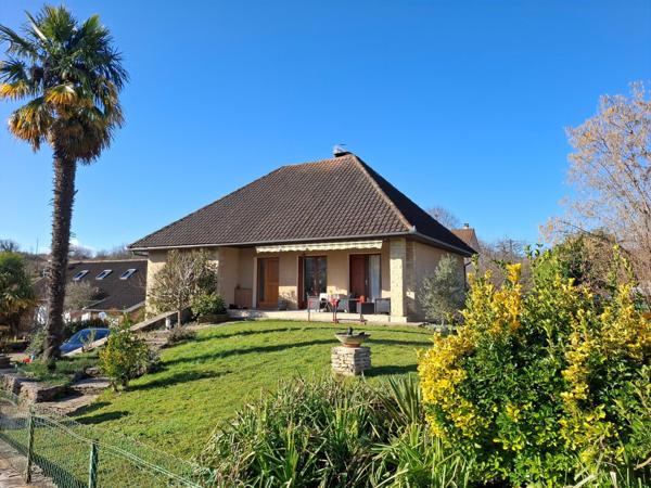 Agréable plain pied au coeur d'un charmant village !