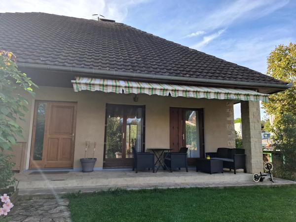 Agréable plain pied au coeur d'un charmant village !