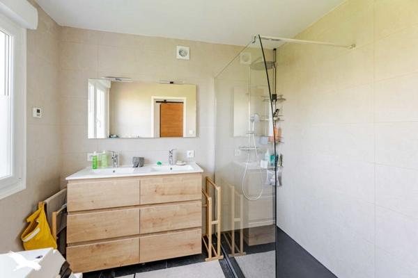 Maison à vendre 375 264 € Le Relecq-Kerhuon 4 p 80 m² DPE D