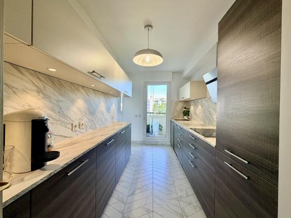 8ème 2ème Prado / Mermoz - Appartement 4 pièces 134m² - cave