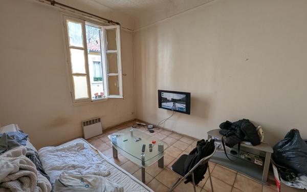 Appartement à vendre    2 pièces • 37,02 m2 Marseille 10