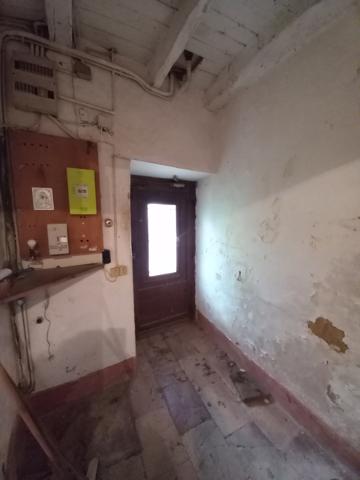 Maison en pierres de 80m2 avec dépendance et jardinet