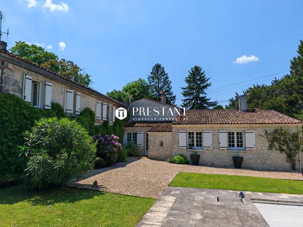 Magnifique maison de maître restaurée avec parc et vue sur les vignes, à 15 min des commerces, COGNAC