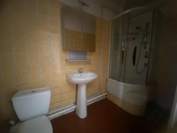 Vente                                                      Maison de ville
                        
                     3 pièces                      61 m2                     à Parigny-les-Vaux