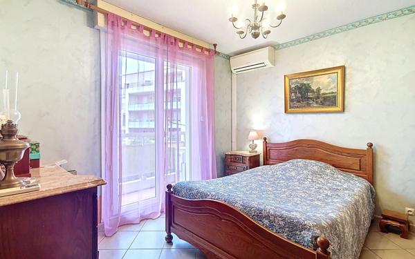 Appartement à vendre    4 pièces • 83,42 m2 Toulon