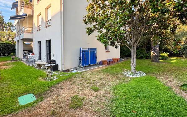 Appartement à vendre    4 pièces • 95 m2 Antibes