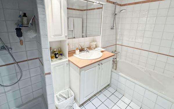 Appartement à vendre    4 pièces • 95 m2 Antibes