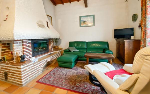 Maison à vendre    3 pièces •  Castelculier