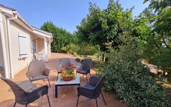 Maison à vendre    3 pièces •  Castelculier