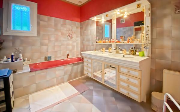 Maison à vendre    3 pièces •  Castelculier