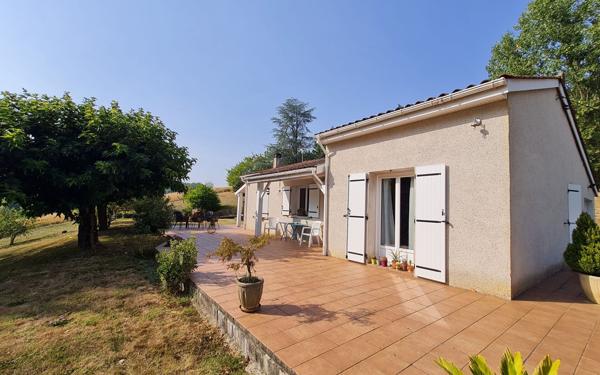 Maison à vendre    3 pièces •  Castelculier