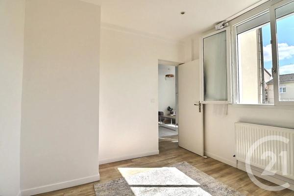 Maison à vendre  5 pièces - 97,08 m 2   TREMBLAY EN FRANCE  - 93