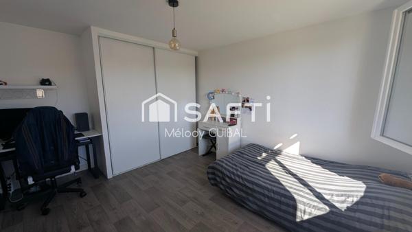 À Médis, maison de 155 m², 5 chambres, garage et jardin clos.