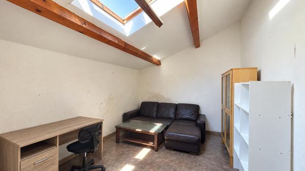 PETIT IMMEUBLE DE RAPPORT – 9 LOTS – RENTABILITÉ POTENTIELLE 10% – À 5 MIN DE LA GARE SAINT-CHARLES