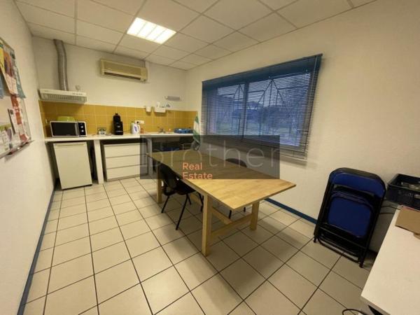 Bureau de 80 m² à louer à Bordeaux Rive Droite
