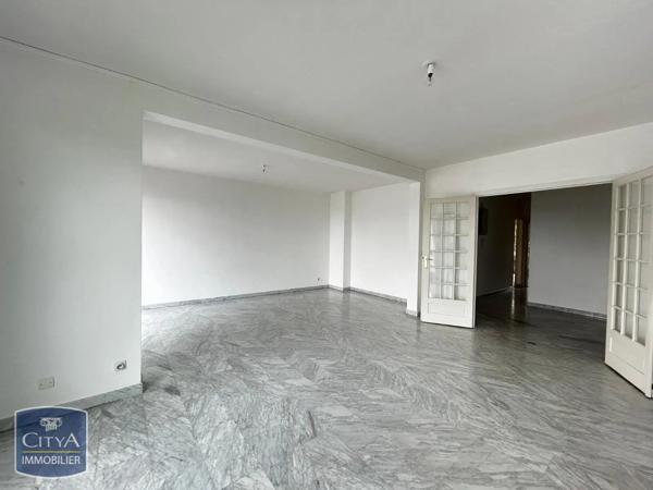 Appartement à louer 5 pièces 110.37m² Chartres (28000)
