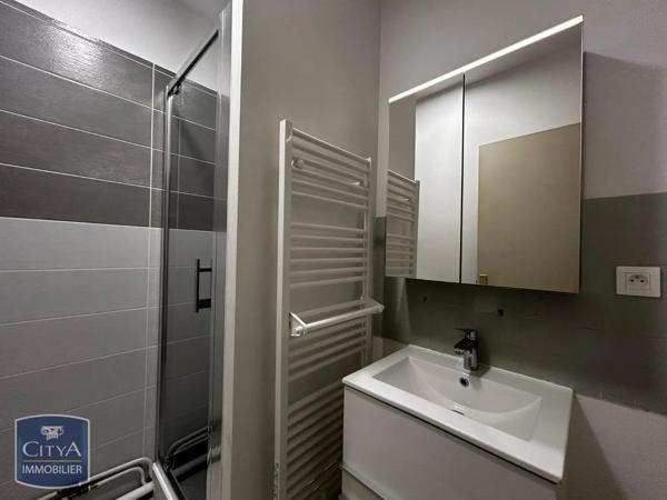 Appartement à louer 5 pièces 110.37m² Chartres (28000)