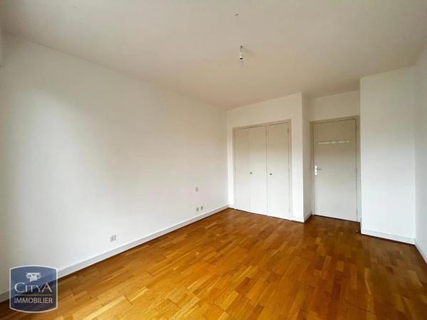 Appartement à louer 5 pièces 110.37m² Chartres (28000)