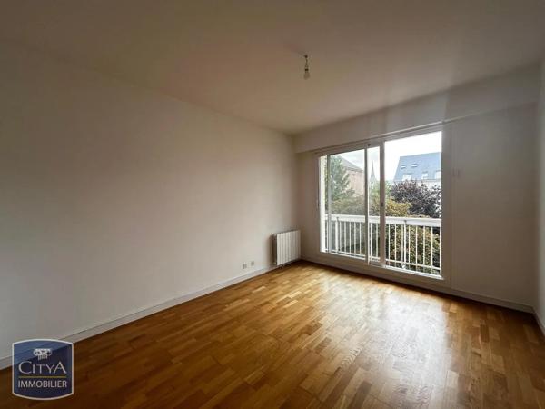 Appartement à louer 5 pièces 110.37m² Chartres (28000)