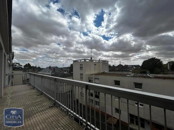 Appartement à louer 5 pièces 110.37m² Chartres (28000)