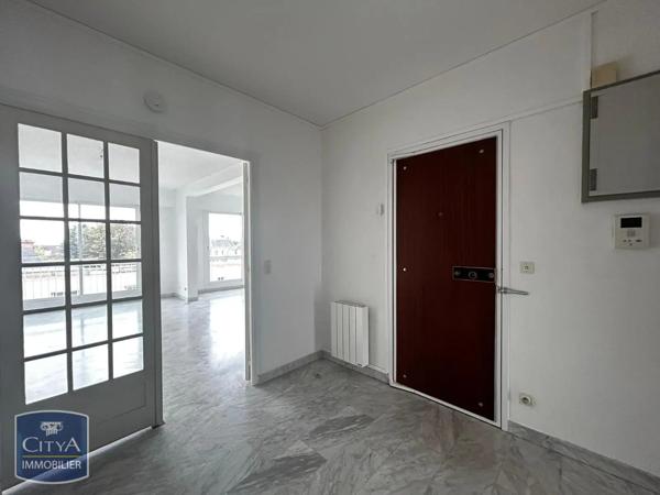 Appartement à louer 5 pièces 110.37m² Chartres (28000)