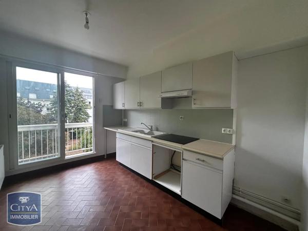 Appartement à louer 5 pièces 110.37m² Chartres (28000)