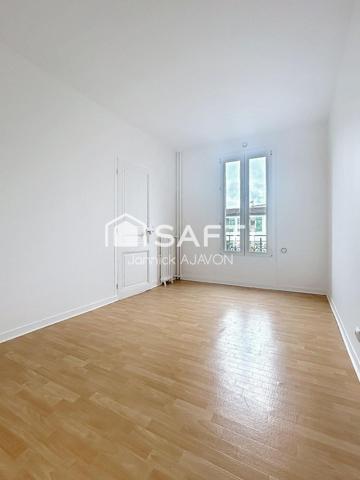 2 pièces 33 m2 proche du métro Mairie de montreuil (ligne 9)