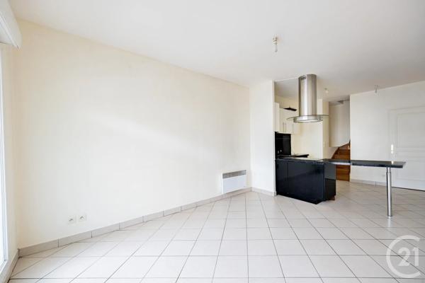 Appartement Duplex à vendre  3 pièces - 65,19 m 2   VIGNEUX SUR SEINE  - 91