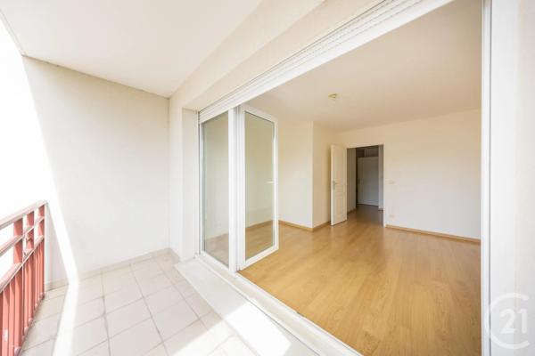 Appartement Duplex à vendre  3 pièces - 65,19 m 2   VIGNEUX SUR SEINE  - 91